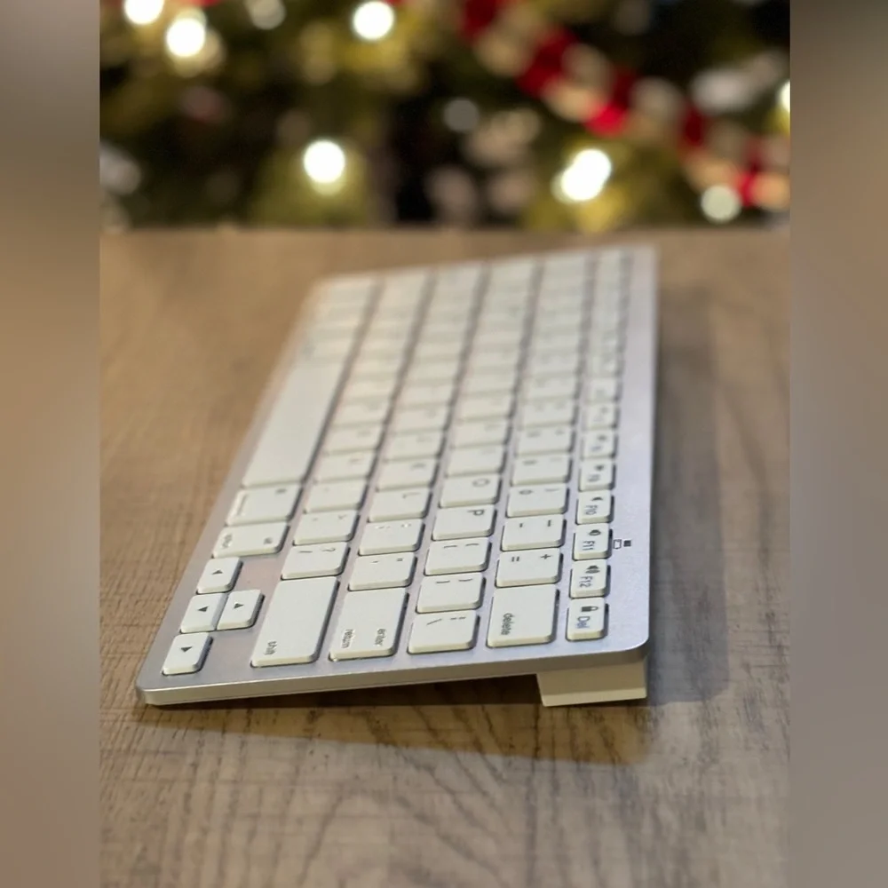 Omoton wireless keyboard
